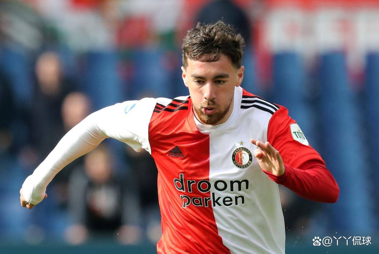 包含国际比赛日费耶诺德备战法国杯，状态回暖细节曝光，震撼外界，球队文化再被提及的词条